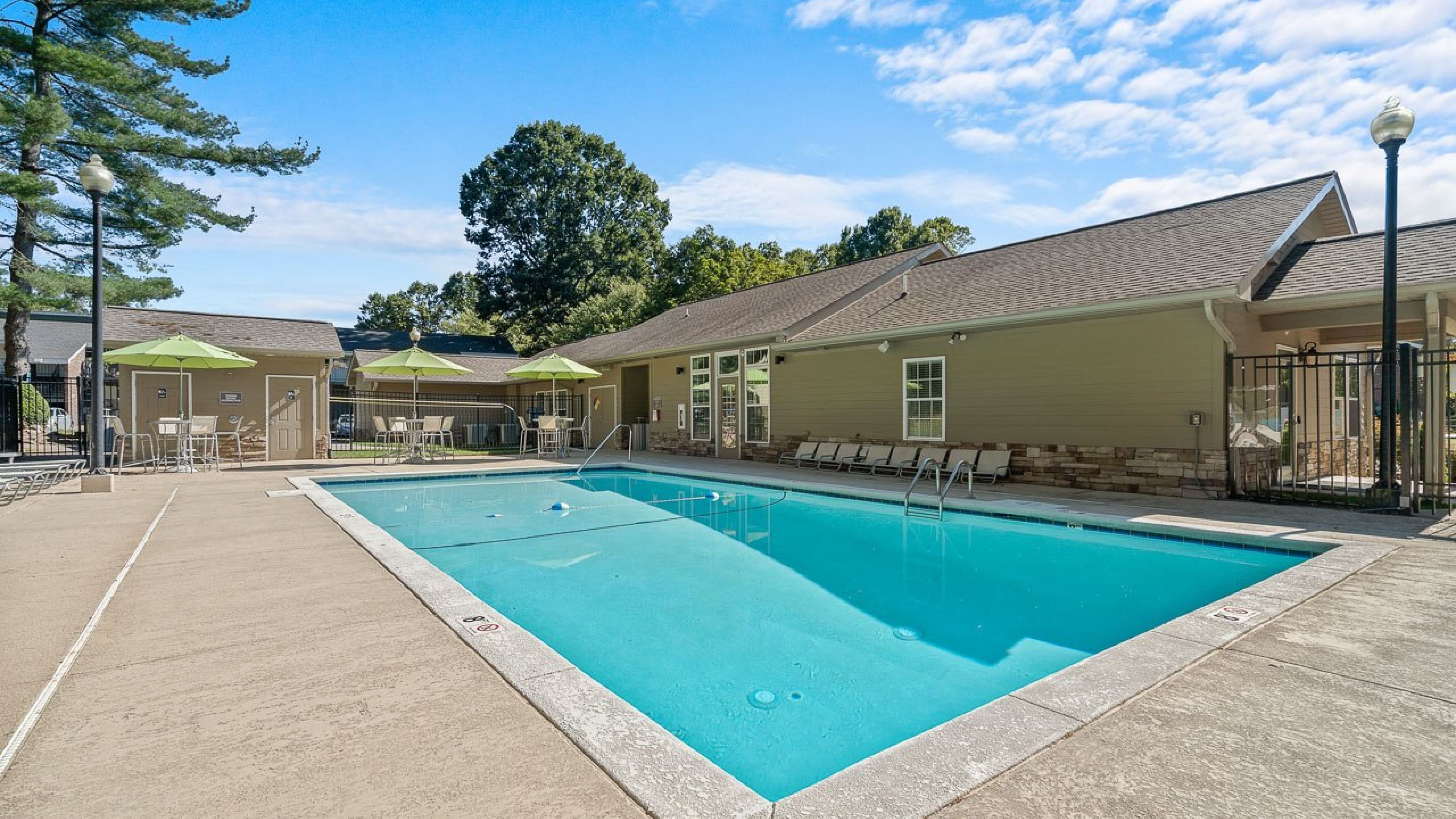 Hawthorne at Bear Creek luxury outdoor pool with surrounding seating